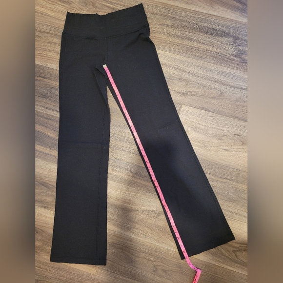 Lululemon Pants - Picture 9 of 10